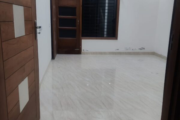 Affordable 2BHK for Rent in Kharar | Couples Allowed | WiFi + Fully Equipped
