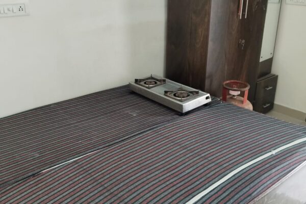 Furnished 1 Room Set for Rent in Sector 35 | Owner Free | No Timing Restrictions